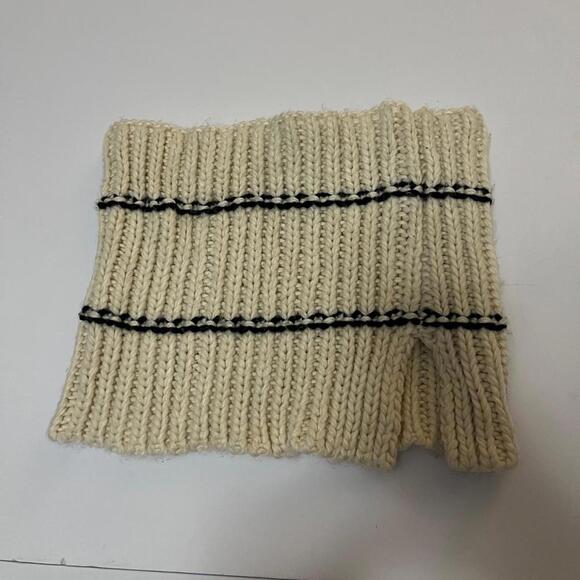 Low rise mini skirt - Picture 6 of 8